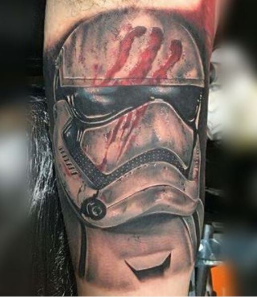 eyecandytattoo-brian-tipping-finn-stormtroooper