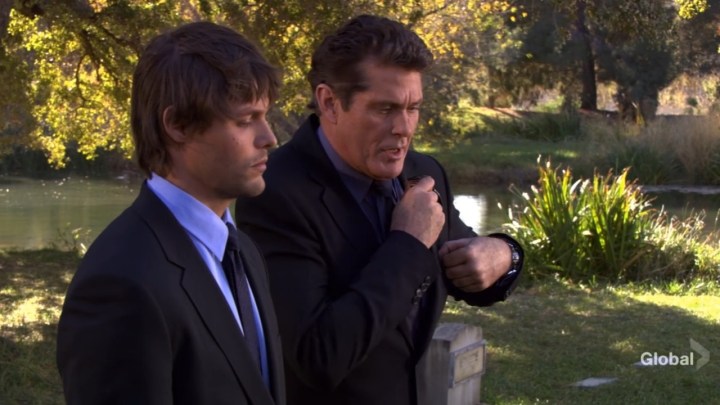 Knight.Rider.2008.Pilot.720p.HDTV.X264-DIMENSION.mkv_snapshot_01.13.40